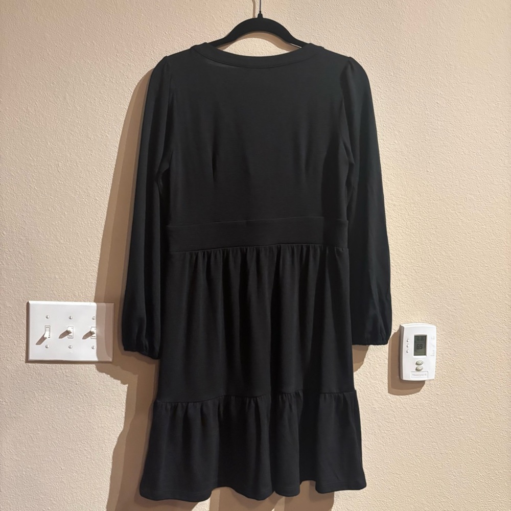 🖤 LOFT Black Long Sleeve Tiered Ruffle Dress – Petite 6 (NWT) - Picture 9 of 10